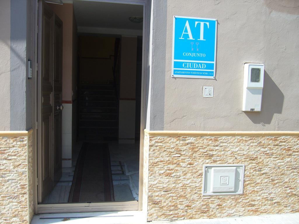 Apartamentos Alamare Sevilla Rom bilde